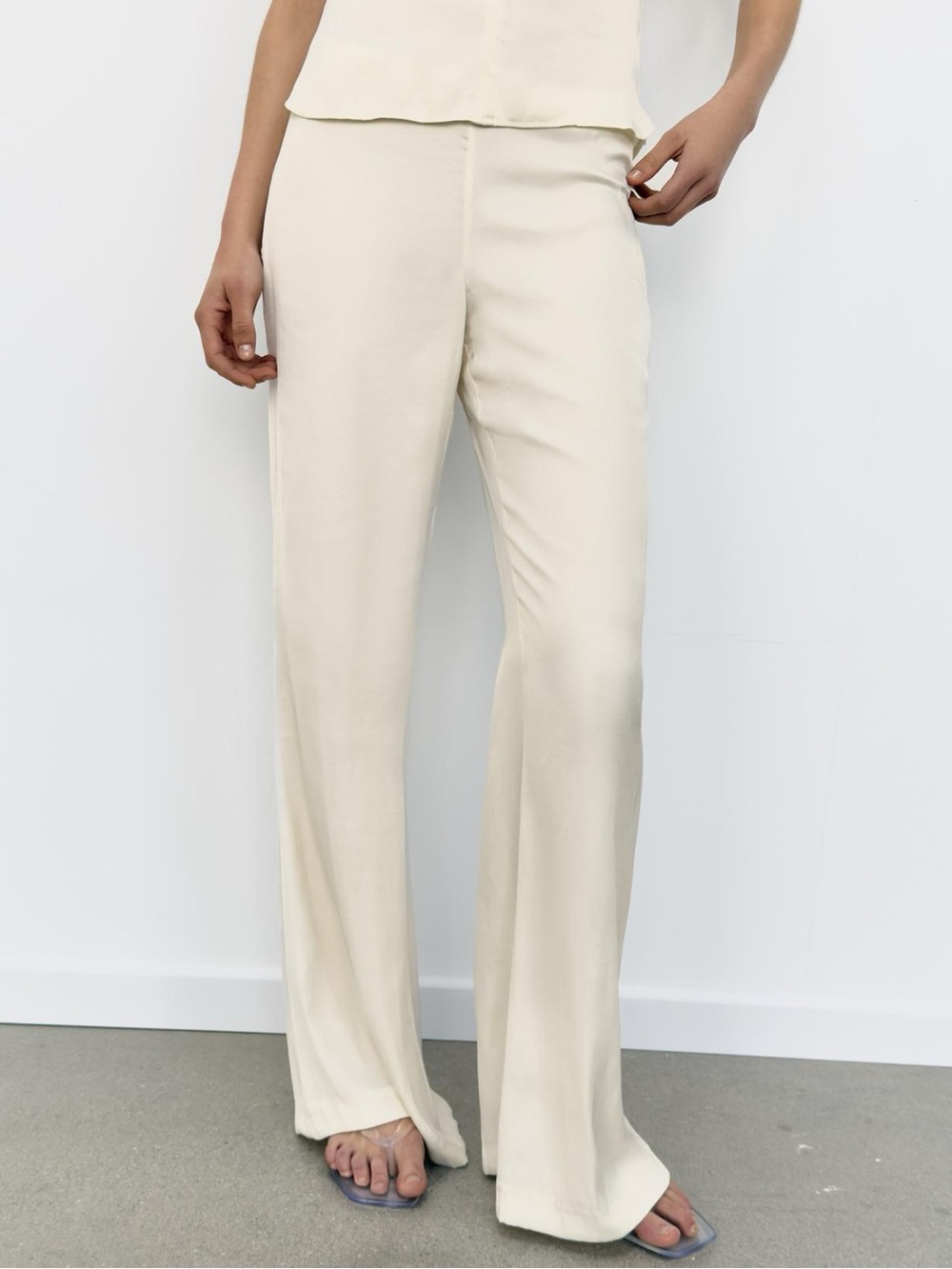 NWT Zara Satin Flare Pants Oyster White S
